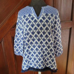 Talbots Petite MP Blue & White Geometric Print Top With Tassel Hem & 3/4 Sleeves